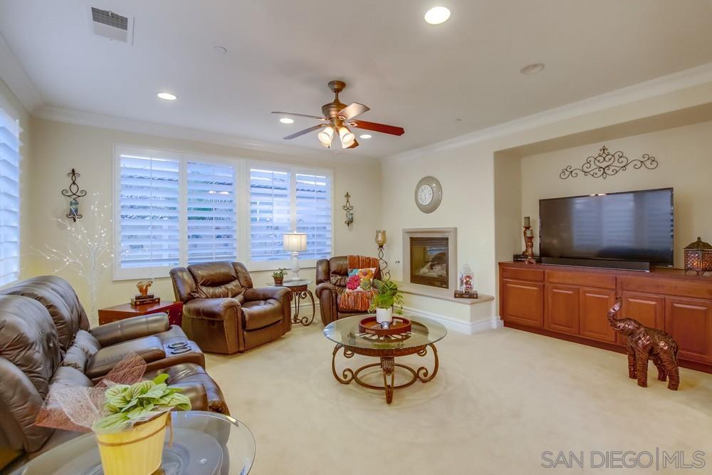 Detail Gallery Image 11 of 48 For 452  Taylor Dr, Oceanside,  CA 92056 - 5 Beds | 3 Baths