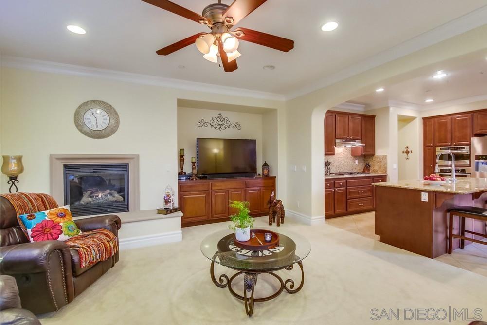 Detail Gallery Image 12 of 48 For 452  Taylor Dr, Oceanside,  CA 92056 - 5 Beds | 3 Baths