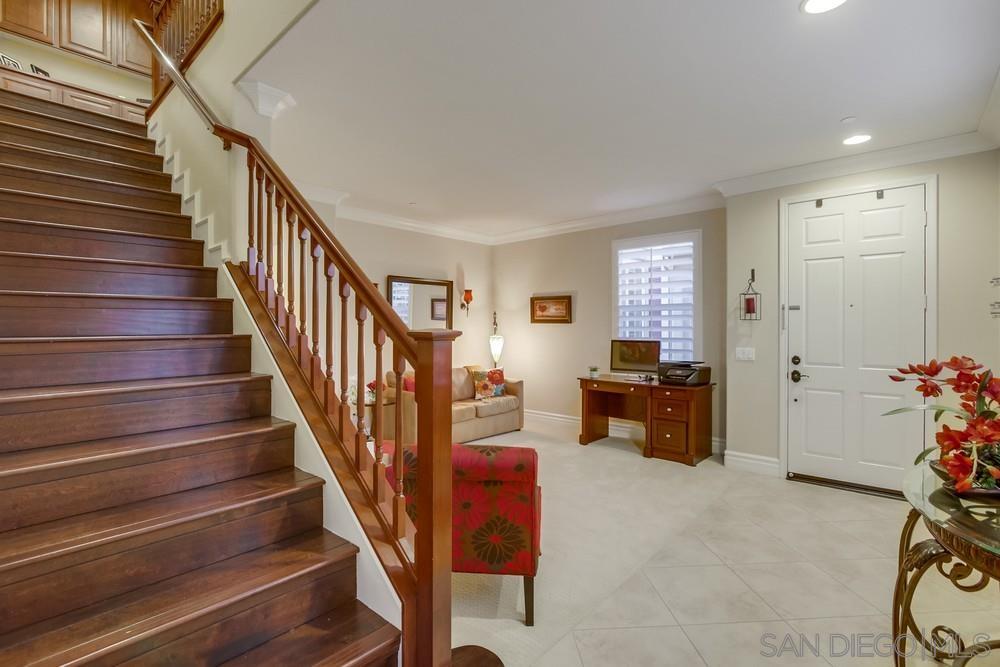 Detail Gallery Image 21 of 48 For 452  Taylor Dr, Oceanside,  CA 92056 - 5 Beds | 3 Baths