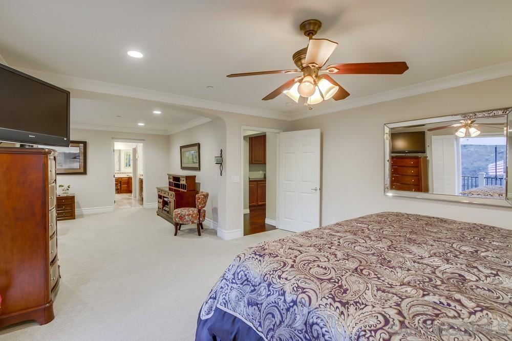 Detail Gallery Image 28 of 48 For 452  Taylor Dr, Oceanside,  CA 92056 - 5 Beds | 3 Baths