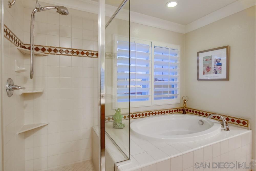 Detail Gallery Image 32 of 48 For 452  Taylor Dr, Oceanside,  CA 92056 - 5 Beds | 3 Baths