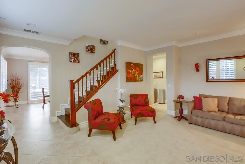 Detail Gallery Image 7 of 48 For 452  Taylor Dr, Oceanside,  CA 92056 - 5 Beds | 3 Baths