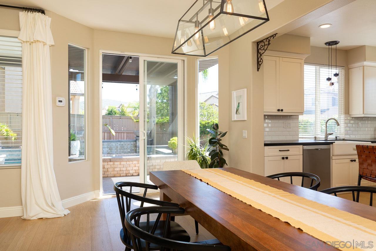 Detail Gallery Image 11 of 42 For 16207  Palomino Mesa Ct, San Diego,  CA 92127 - 5 Beds | 2/1 Baths