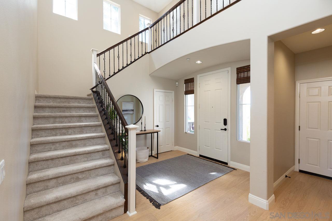 Detail Gallery Image 15 of 42 For 16207  Palomino Mesa Ct, San Diego,  CA 92127 - 5 Beds | 2/1 Baths