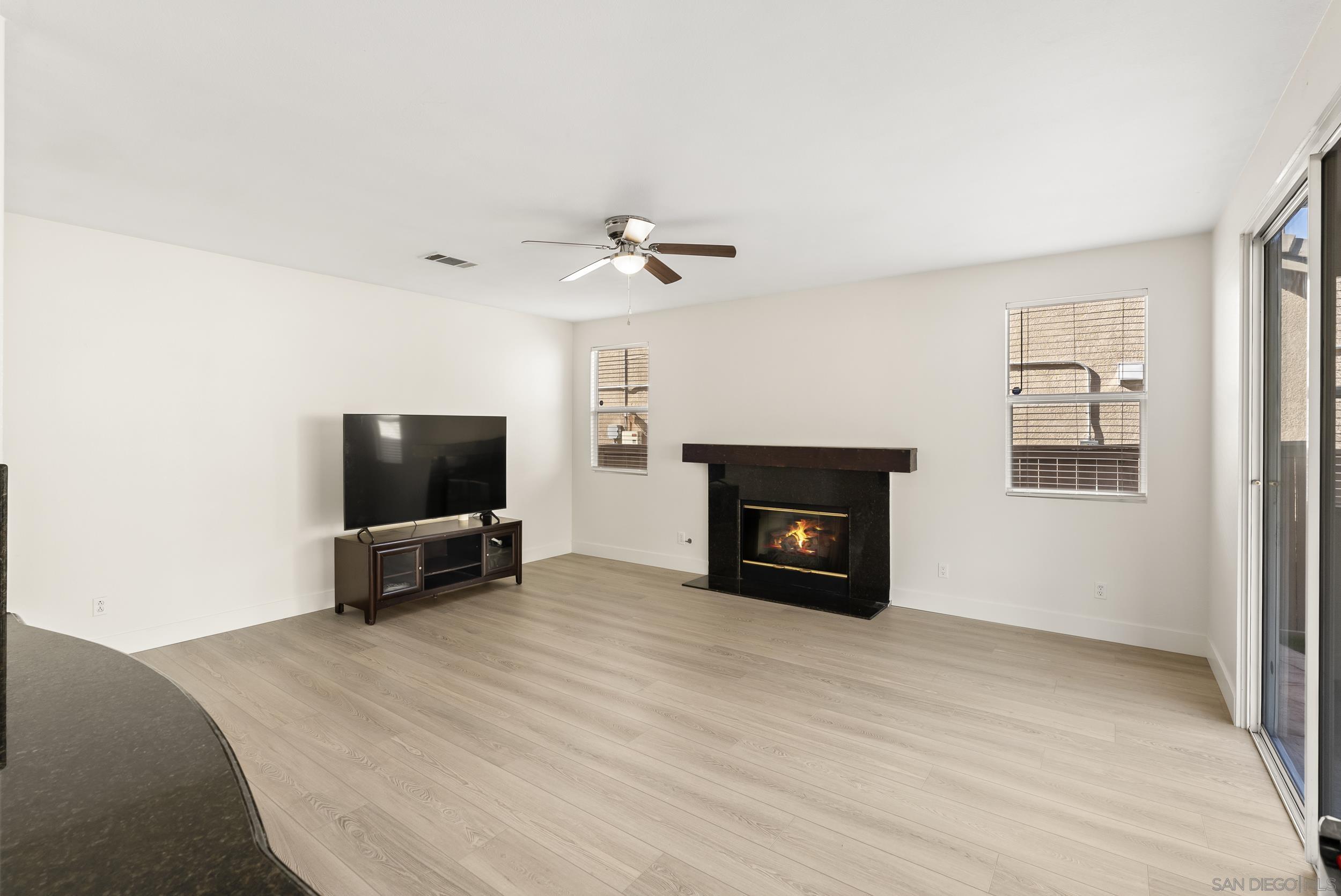 Detail Gallery Image 19 of 45 For 1405  Carneros Valley St, Chula Vista,  CA 91913 - 4 Beds | 2/1 Baths