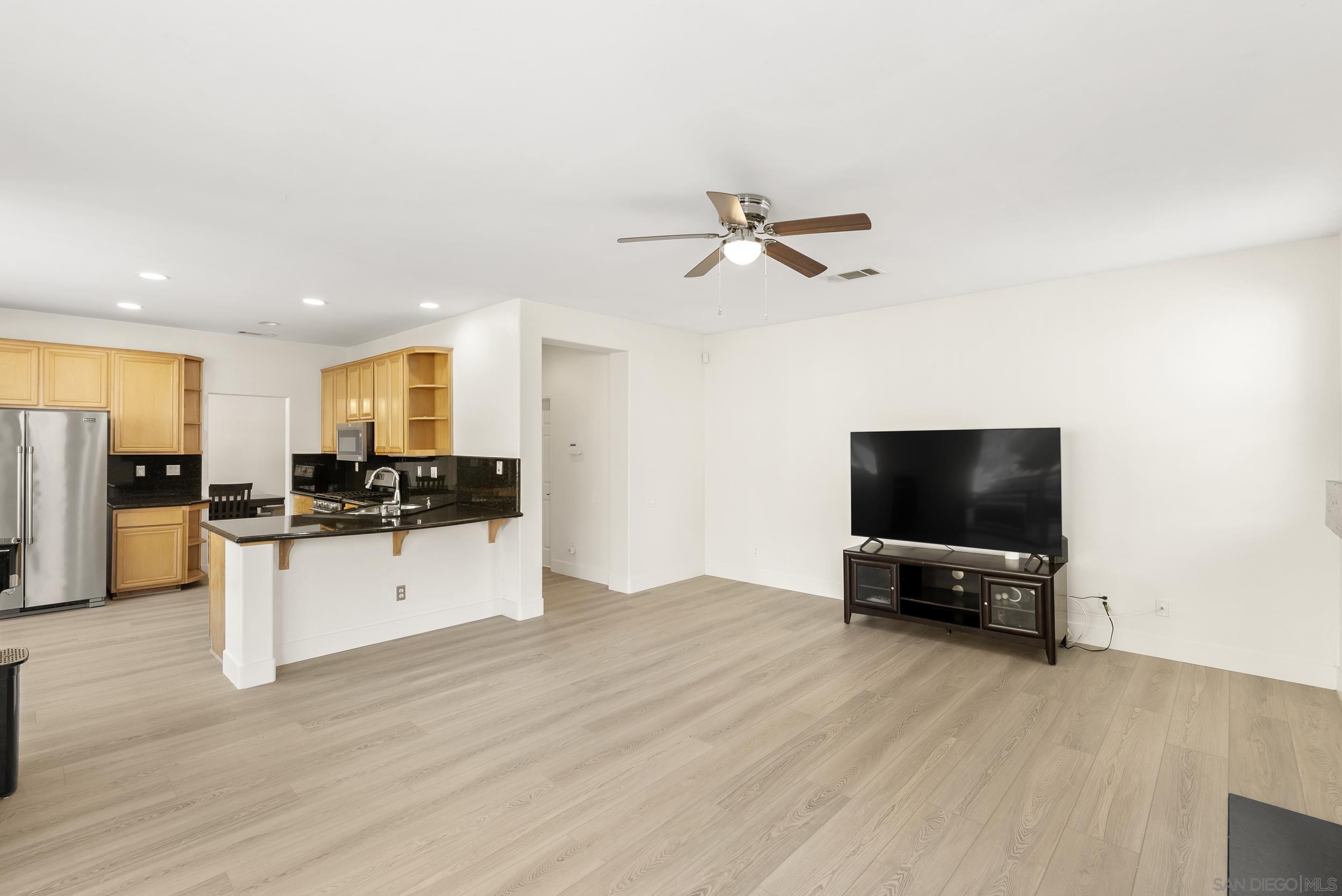 Detail Gallery Image 20 of 45 For 1405  Carneros Valley St, Chula Vista,  CA 91913 - 4 Beds | 2/1 Baths