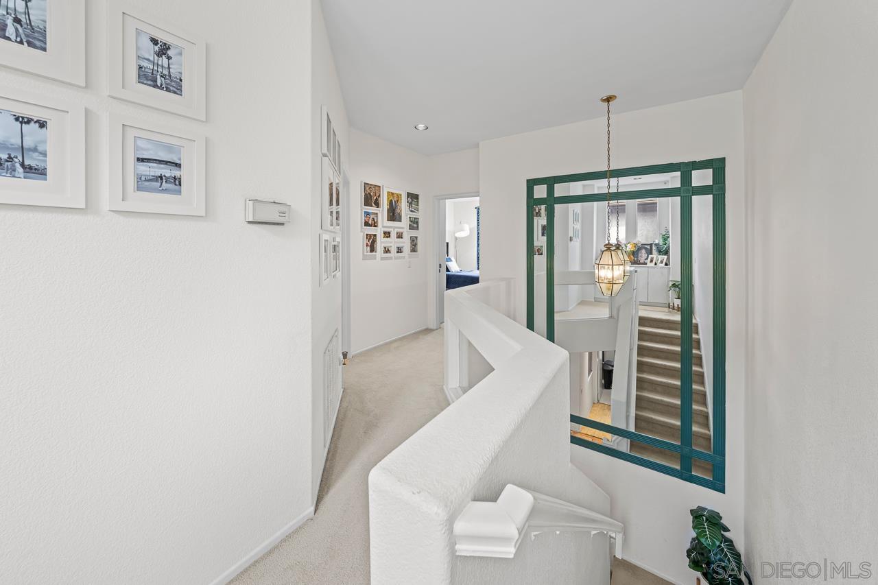 Detail Gallery Image 19 of 39 For 12520  Heatherton Ct.  #3,  San Diego,  CA 92128 - 3 Beds | 2/1 Baths