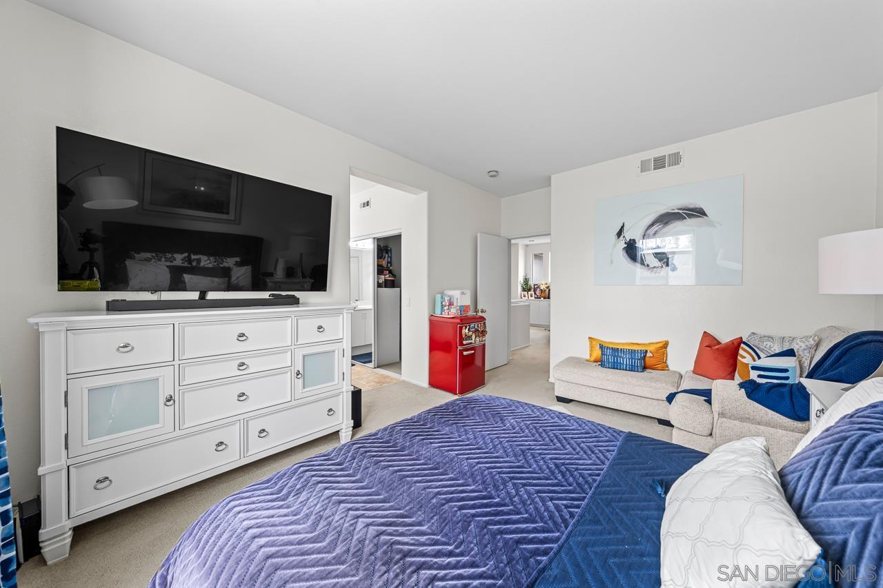 Detail Gallery Image 24 of 39 For 12520  Heatherton Ct.  #3,  San Diego,  CA 92128 - 3 Beds | 2/1 Baths