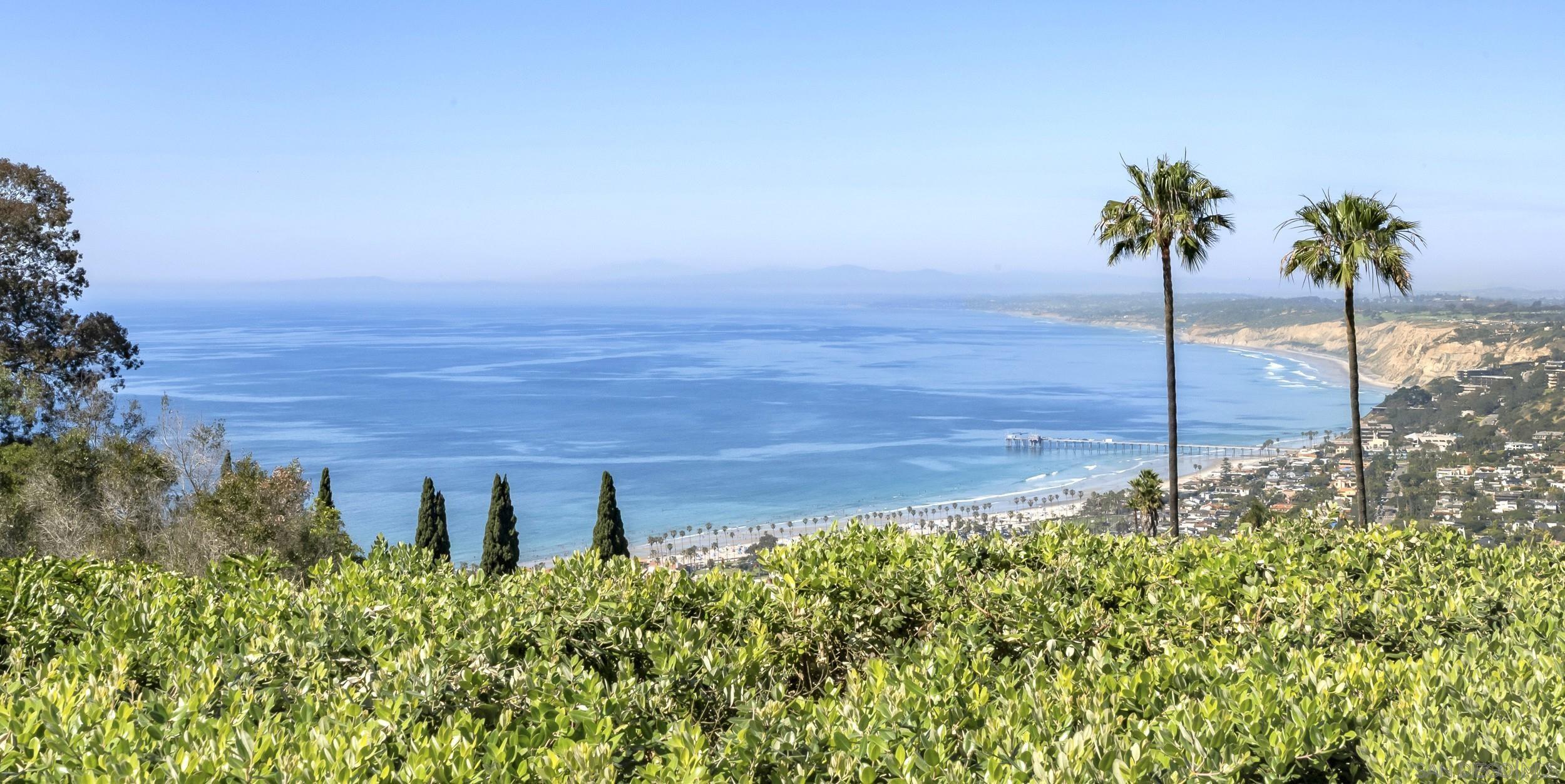 Detail Gallery Image 6 of 31 For 2302  Rue Adriane, La Jolla,  CA 92037 - 4 Beds | 4/1 Baths