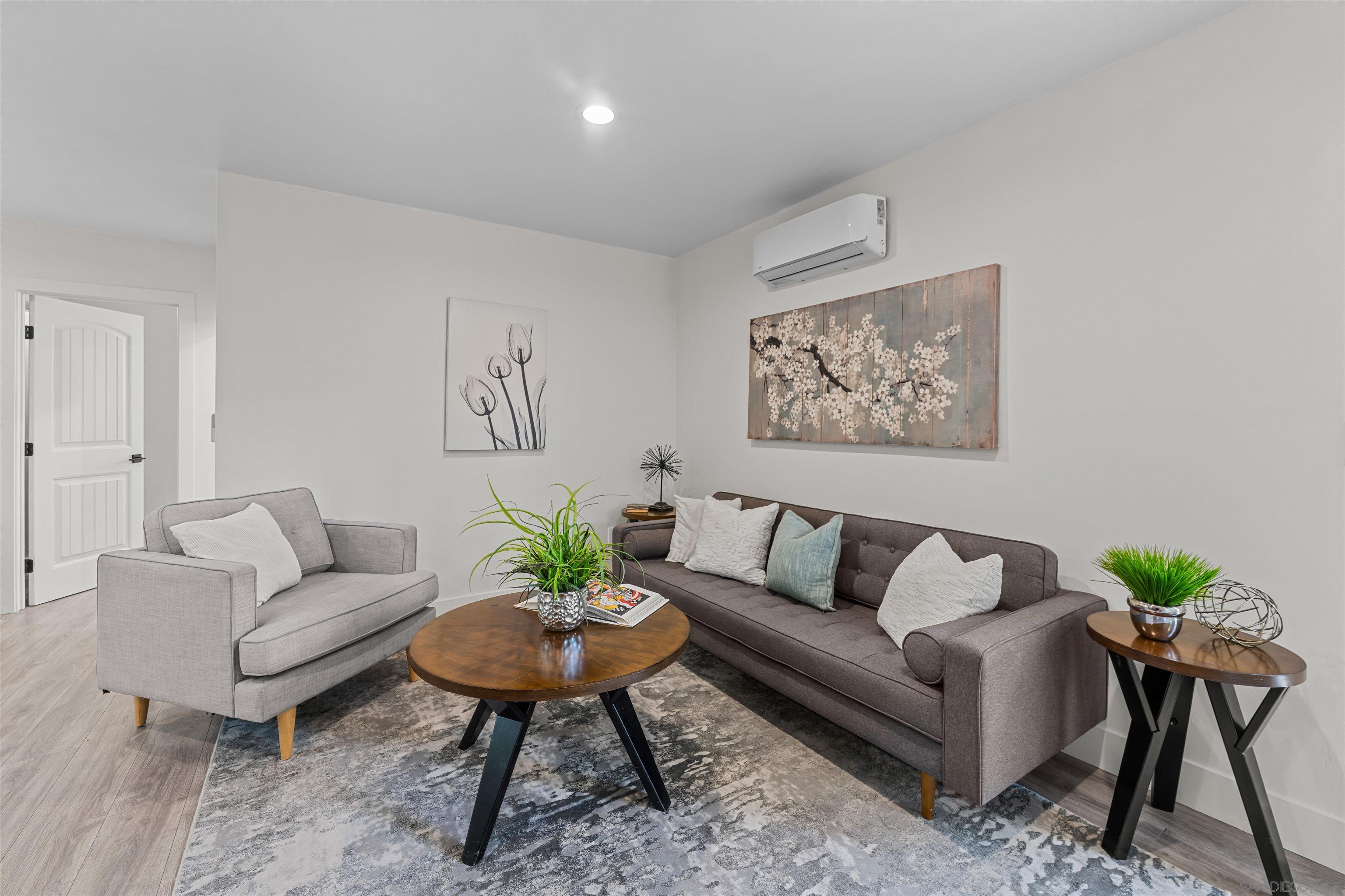 Detail Gallery Image 12 of 41 For 4620  Greene St, San Diego,  CA 92107 - 2 Beds | 1 Baths