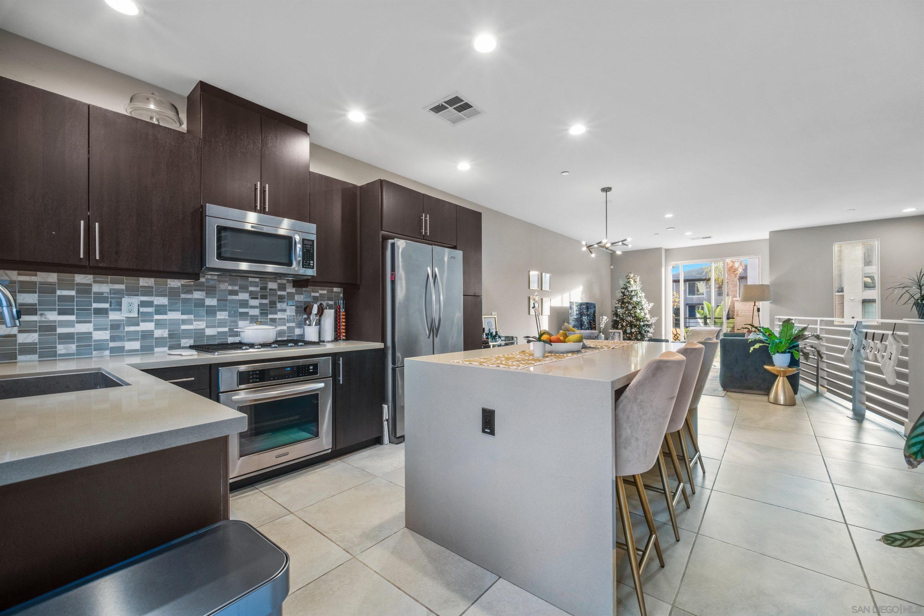 Front Image Thumbnail for SD260007497