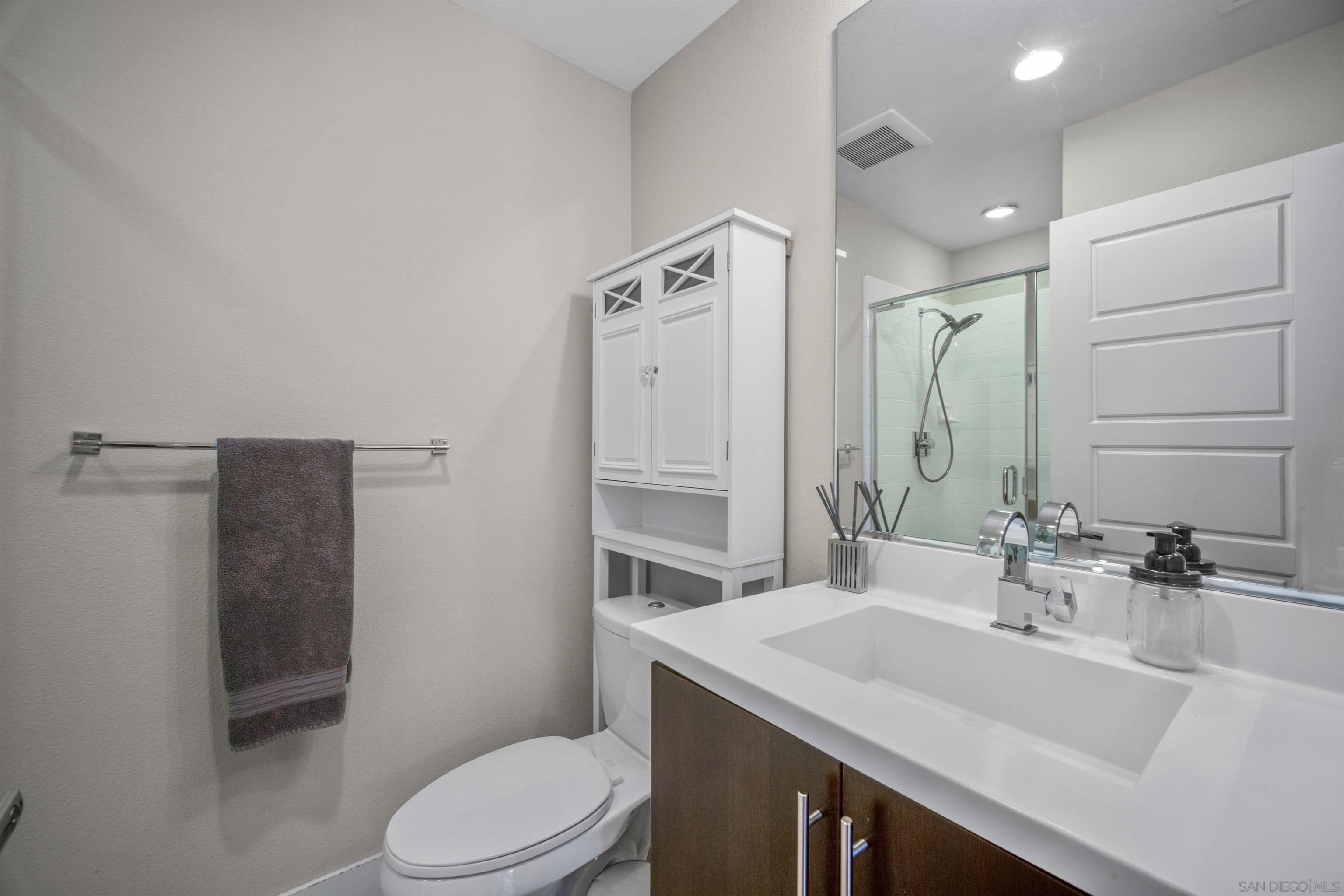 Detail Gallery Image 11 of 26 For 7890  Civita Blvd, San Diego,  CA 92108 - 3 Beds | 3/1 Baths