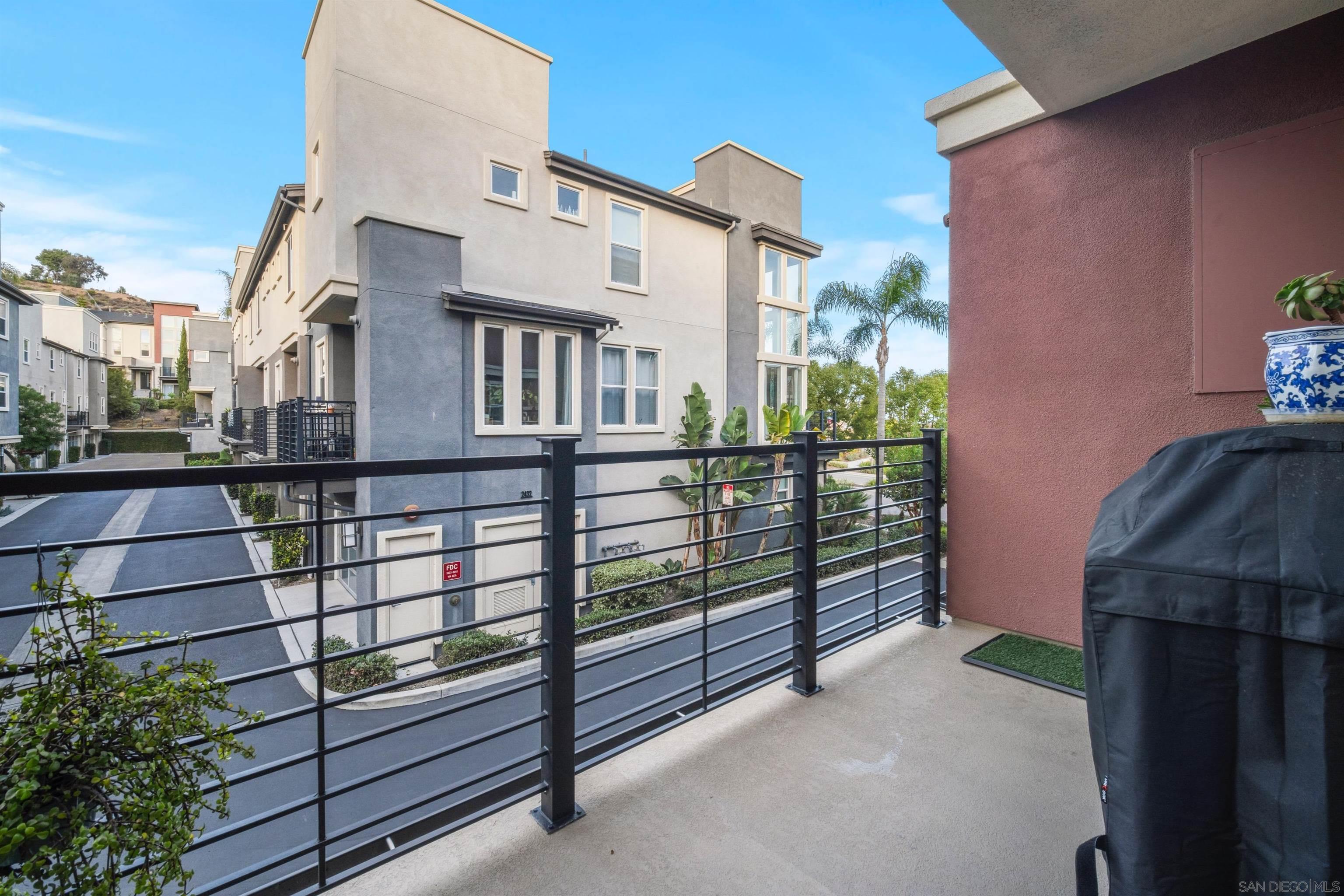 Detail Gallery Image 12 of 26 For 7890  Civita Blvd, San Diego,  CA 92108 - 3 Beds | 3/1 Baths