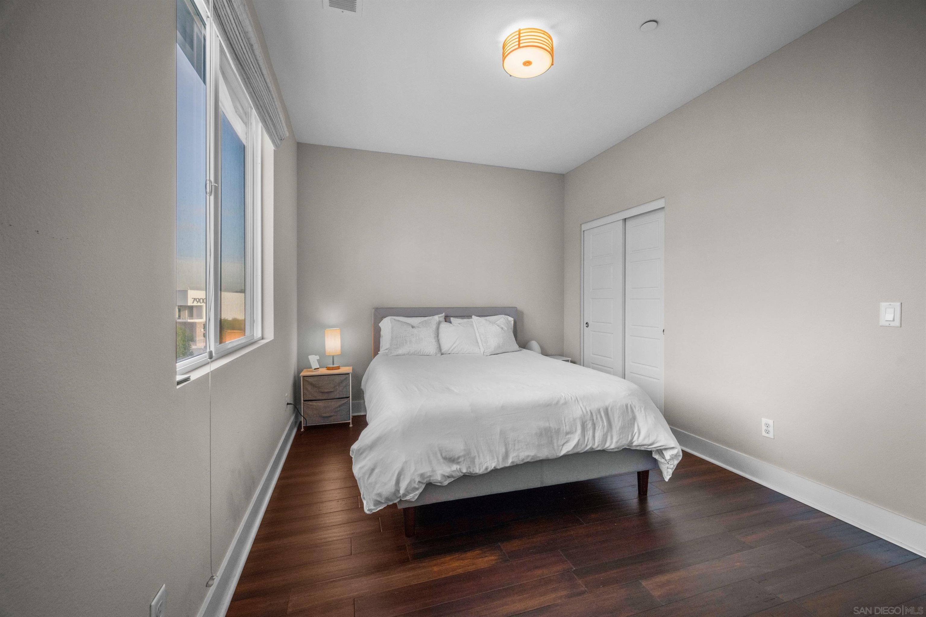 Detail Gallery Image 15 of 26 For 7890  Civita Blvd, San Diego,  CA 92108 - 3 Beds | 3/1 Baths