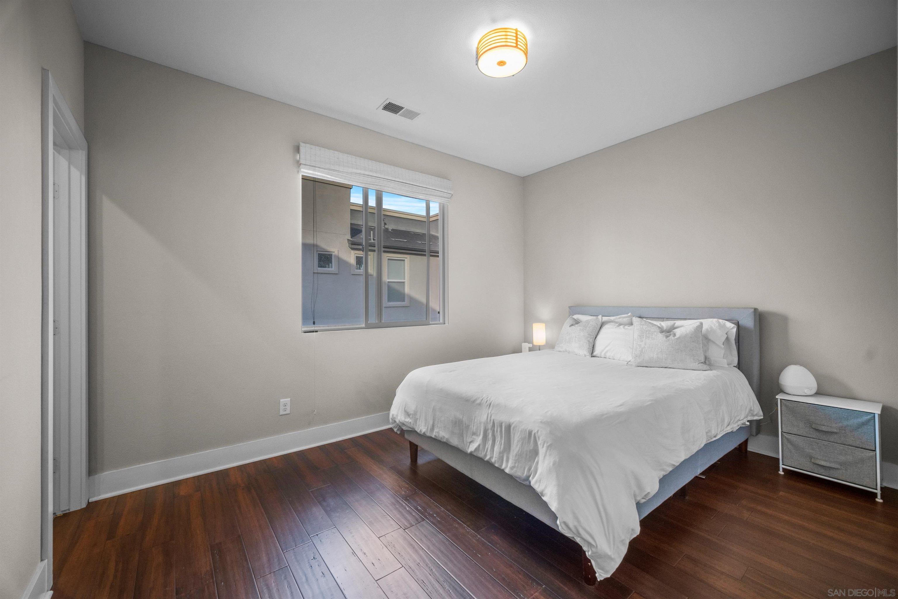 Detail Gallery Image 16 of 26 For 7890  Civita Blvd, San Diego,  CA 92108 - 3 Beds | 3/1 Baths