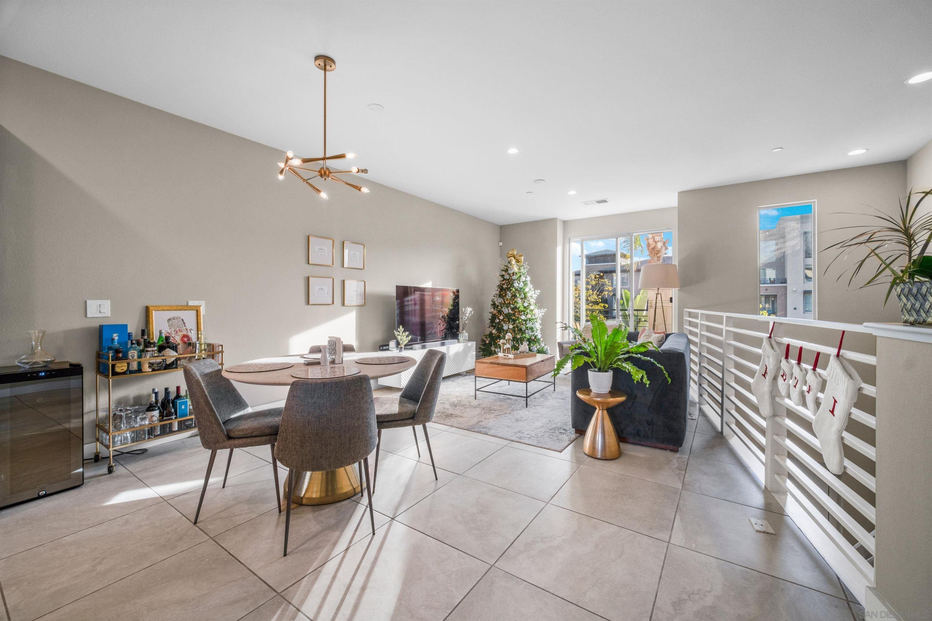 Detail Gallery Image 6 of 26 For 7890  Civita Blvd, San Diego,  CA 92108 - 3 Beds | 3/1 Baths