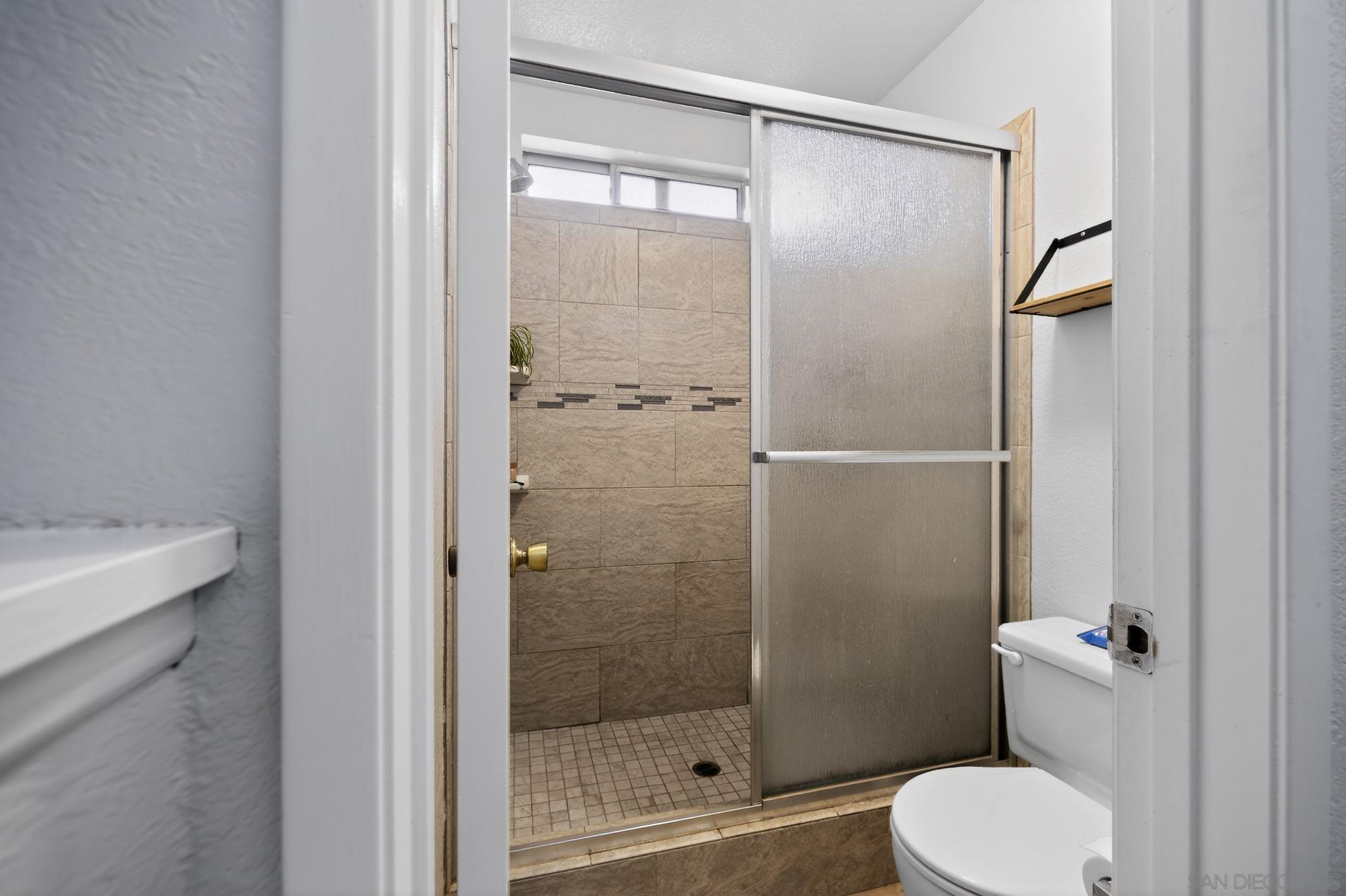 Detail Gallery Image 11 of 18 For 1072  Violet Street, Hemet,  CA 92545 - 2 Beds | 2 Baths