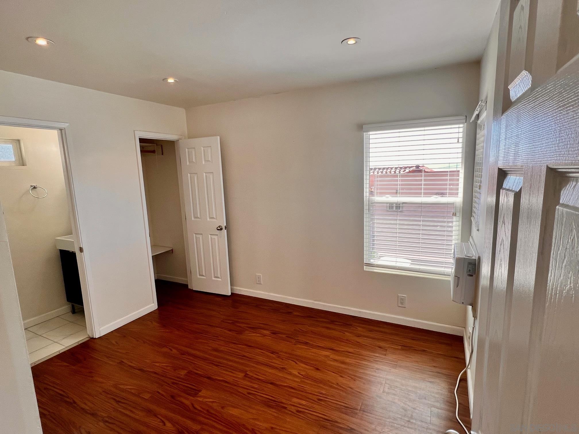 Detail Gallery Image 11 of 17 For 1021 W Palm, San Diego,  CA 92103 - 2 Beds | 1/1 Baths