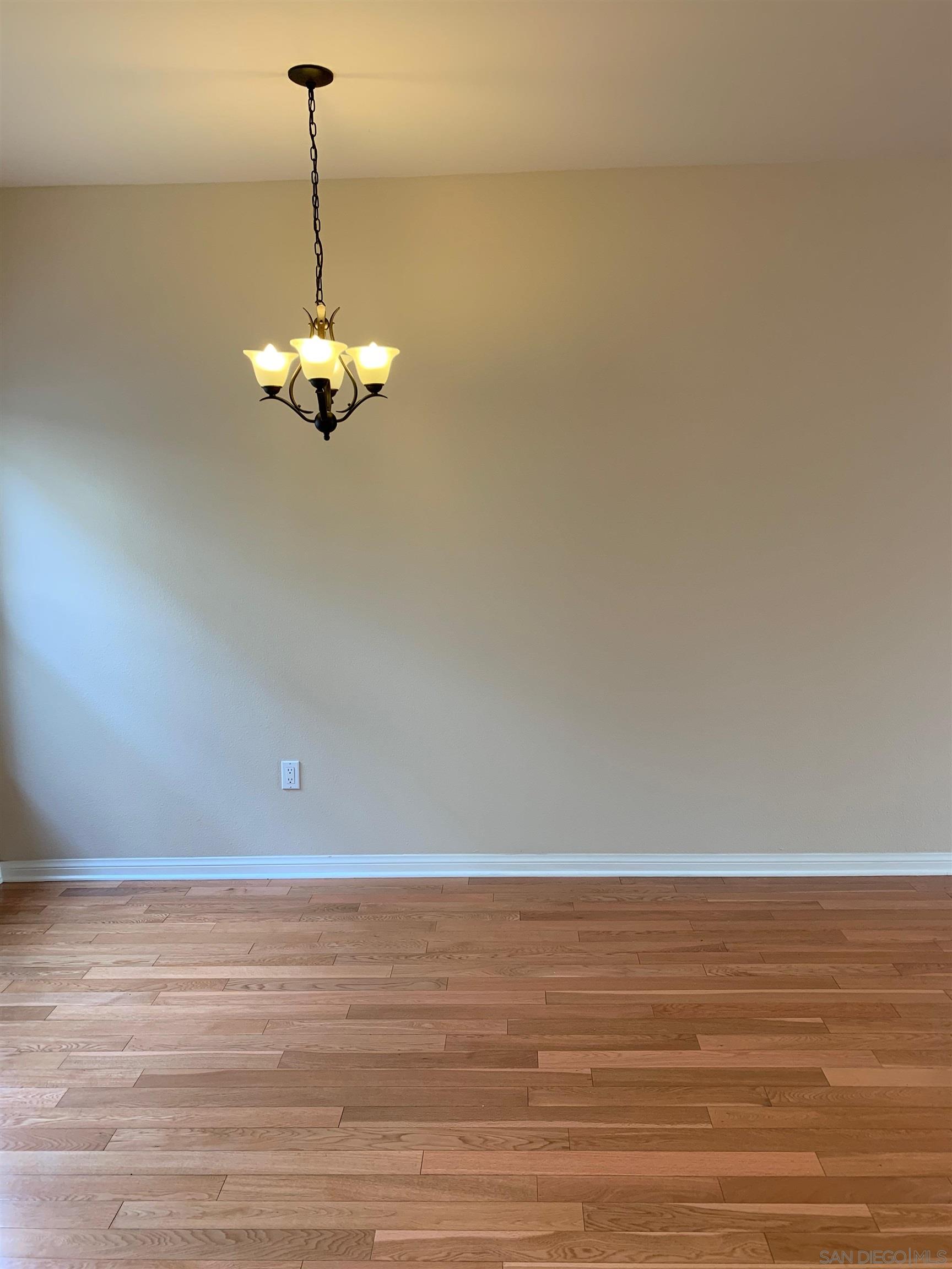 Detail Gallery Image 6 of 20 For 3926 1/2  Iowa St, San Diego,  CA 92104 - 2 Beds | 2/1 Baths