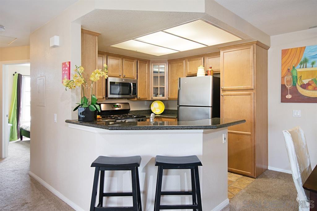 Detail Gallery Image 8 of 15 For 12695  Camino Mira Del Mar  #118,  San Diego,  CA 92130 - 2 Beds | 2 Baths