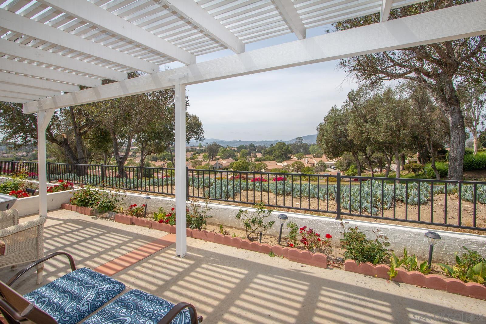 Detail Gallery Image 18 of 40 For 18169  Calle Estepona, San Diego,  CA 92128 - 3 Beds | 2 Baths