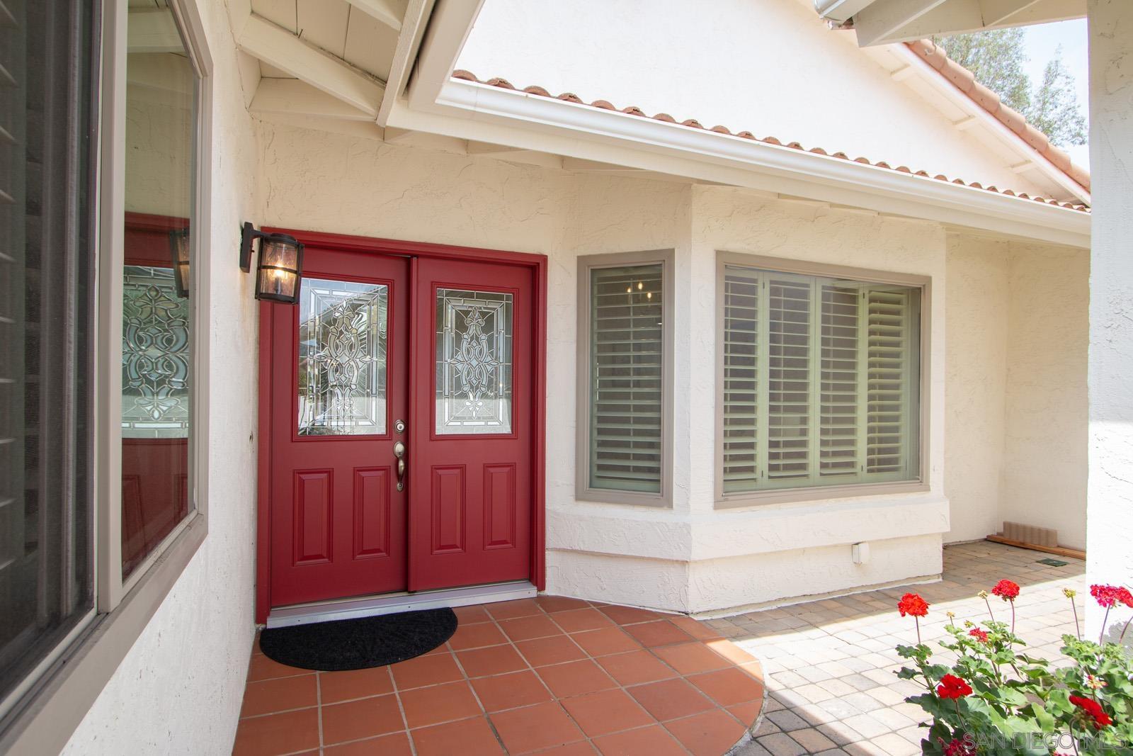 Detail Gallery Image 4 of 40 For 18169  Calle Estepona, San Diego,  CA 92128 - 3 Beds | 2 Baths