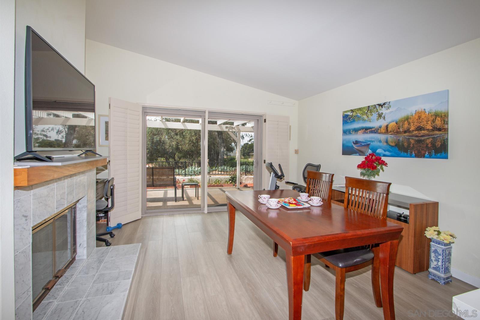 Detail Gallery Image 6 of 40 For 18169  Calle Estepona, San Diego,  CA 92128 - 3 Beds | 2 Baths