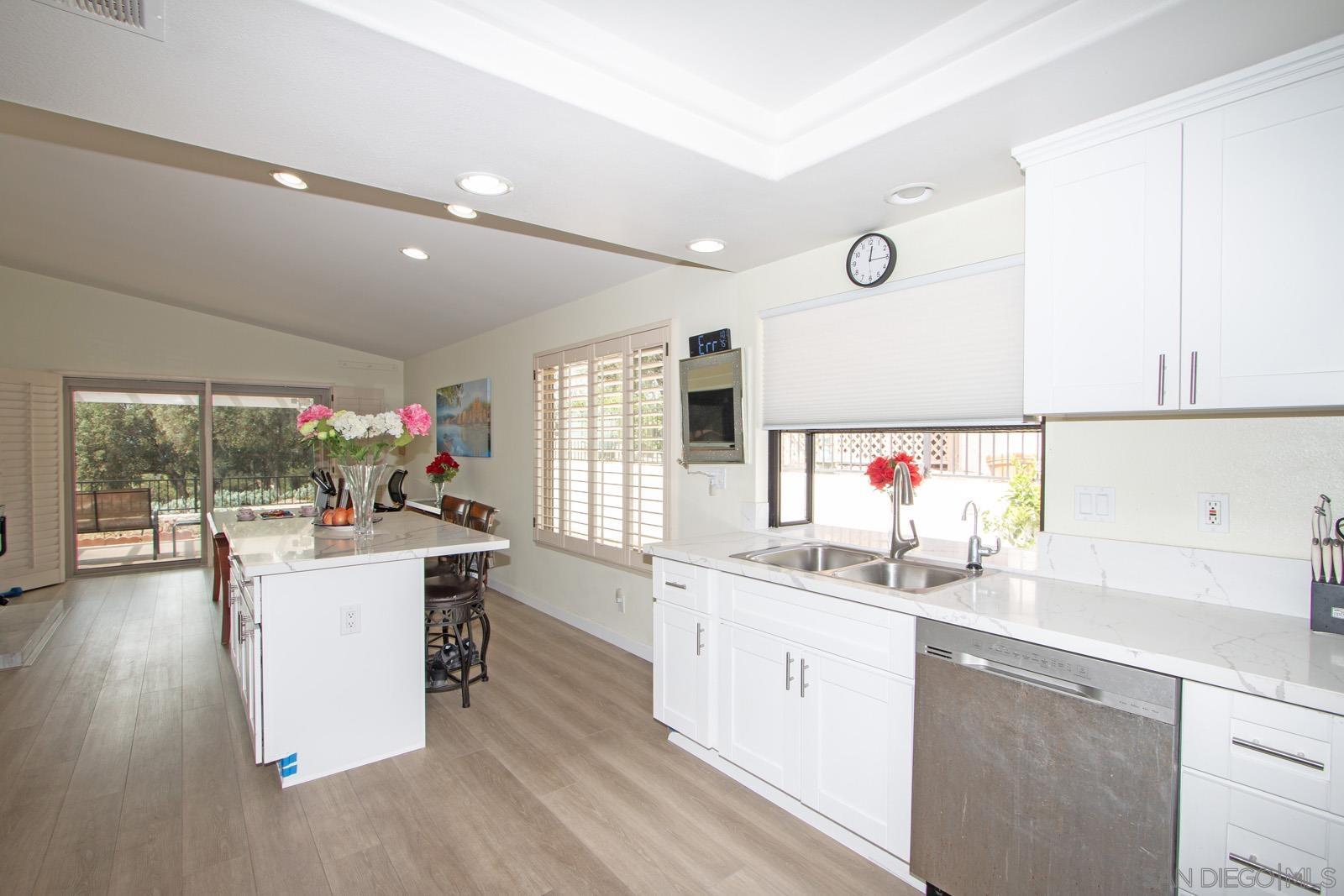 Detail Gallery Image 10 of 40 For 18169  Calle Estepona, San Diego,  CA 92128 - 3 Beds | 2 Baths