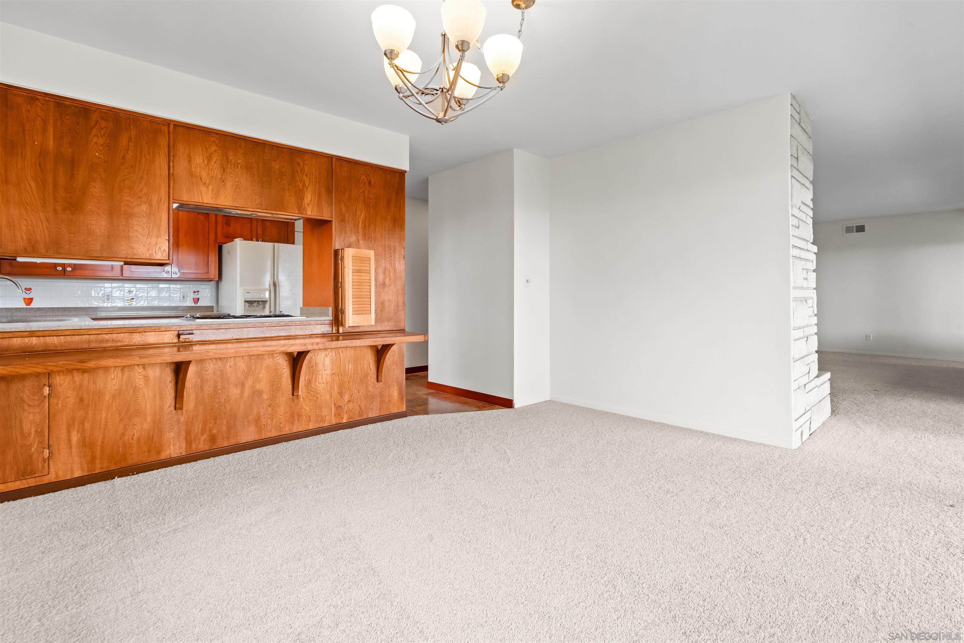 Detail Gallery Image 14 of 26 For 5877  Soledad Mountain Road, La Jolla,  CA 92037 - 3 Beds | 2 Baths