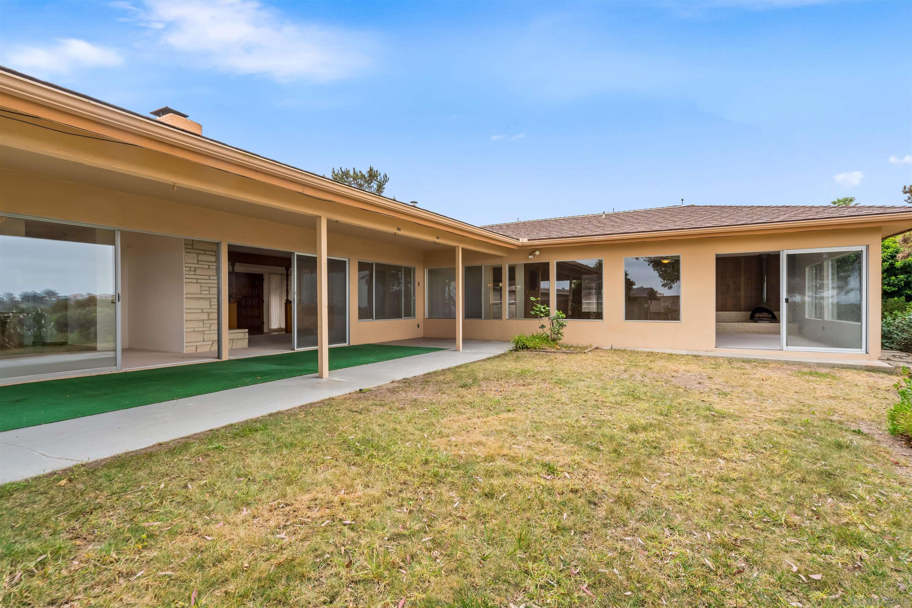 Detail Gallery Image 16 of 26 For 5877  Soledad Mountain Road, La Jolla,  CA 92037 - 3 Beds | 2 Baths