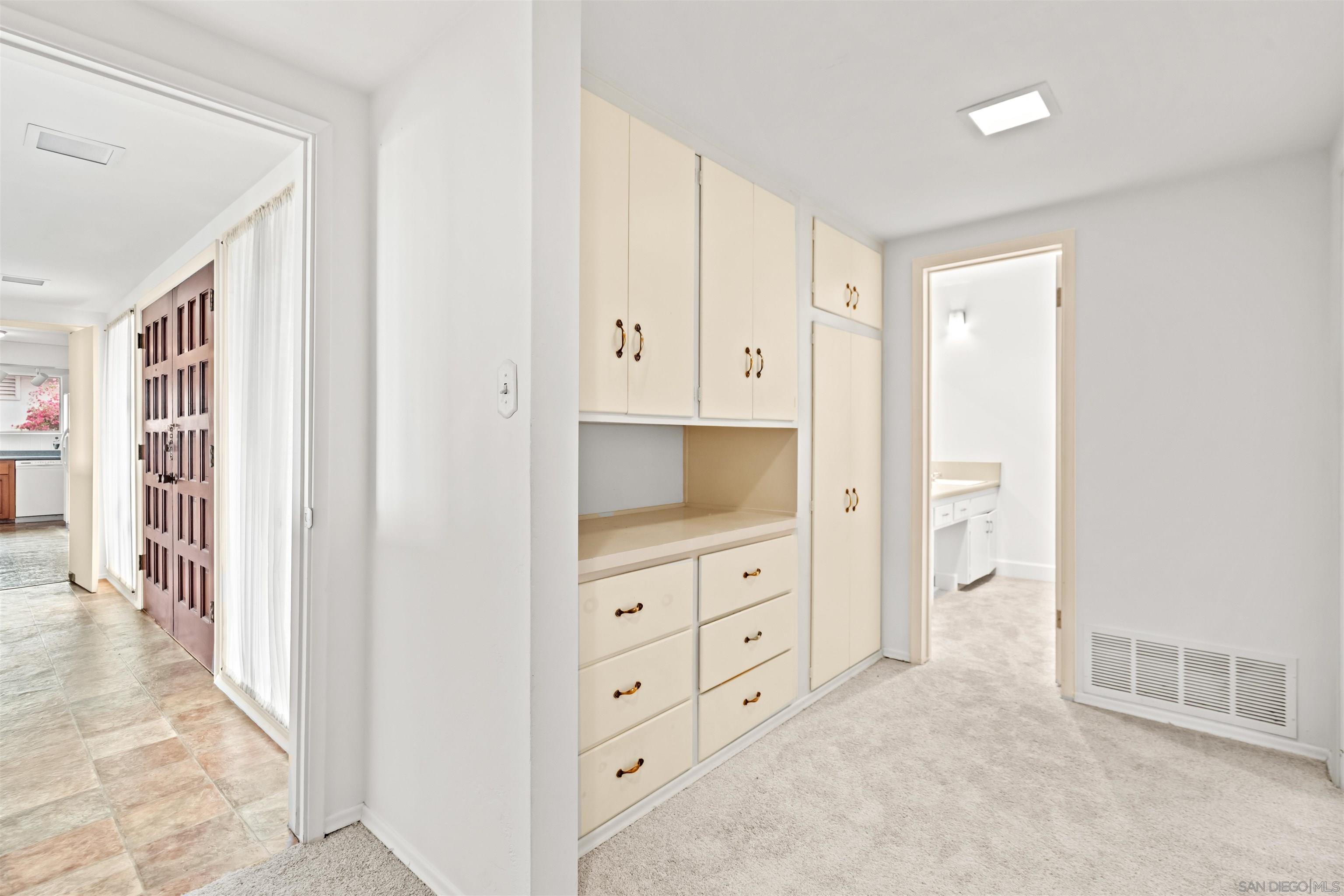 Detail Gallery Image 20 of 33 For 5877  Soledad Mountain Road, La Jolla,  CA 92037 - 3 Beds | 2 Baths