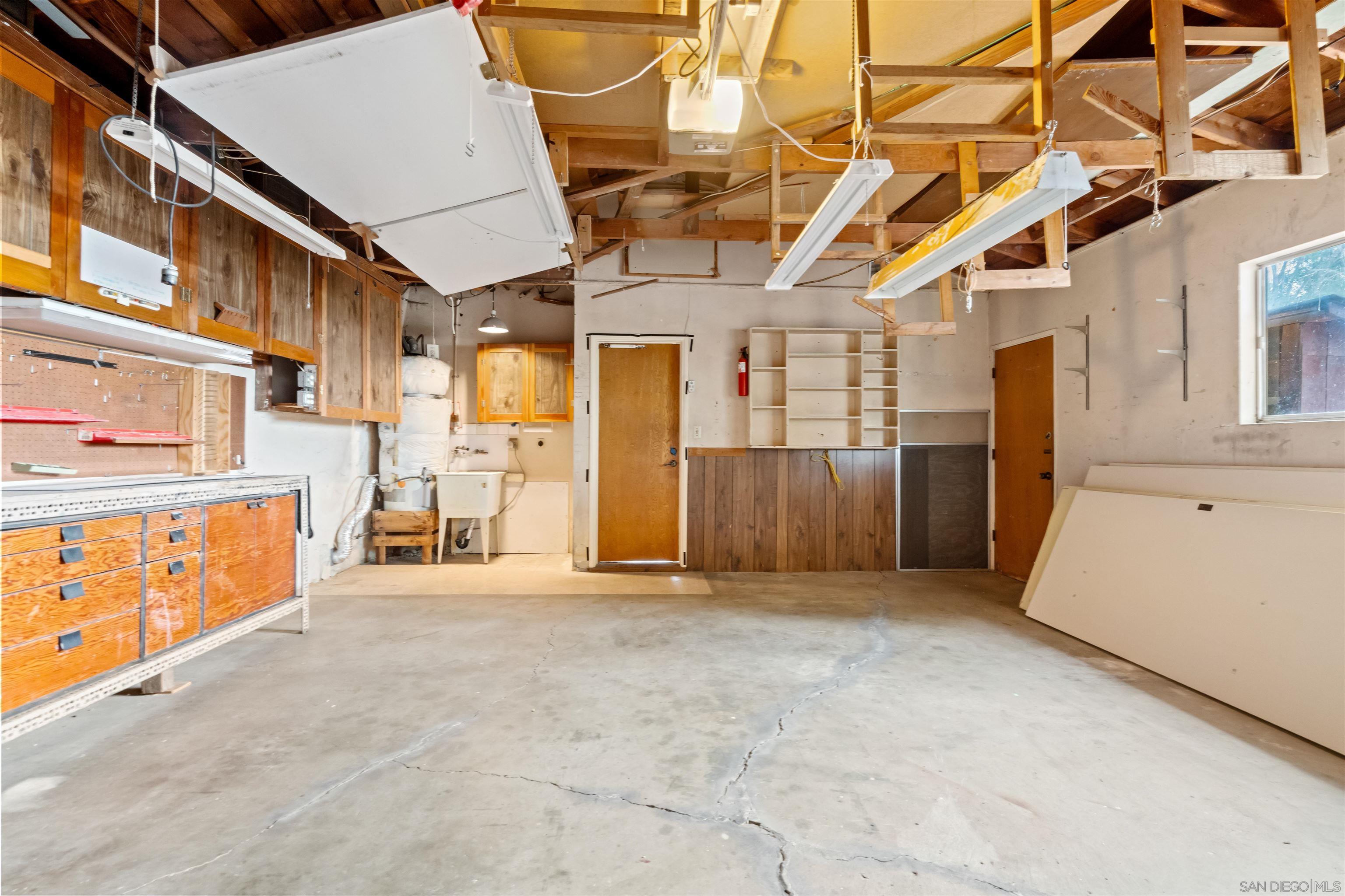 Detail Gallery Image 25 of 33 For 5877  Soledad Mountain Road, La Jolla,  CA 92037 - 3 Beds | 2 Baths