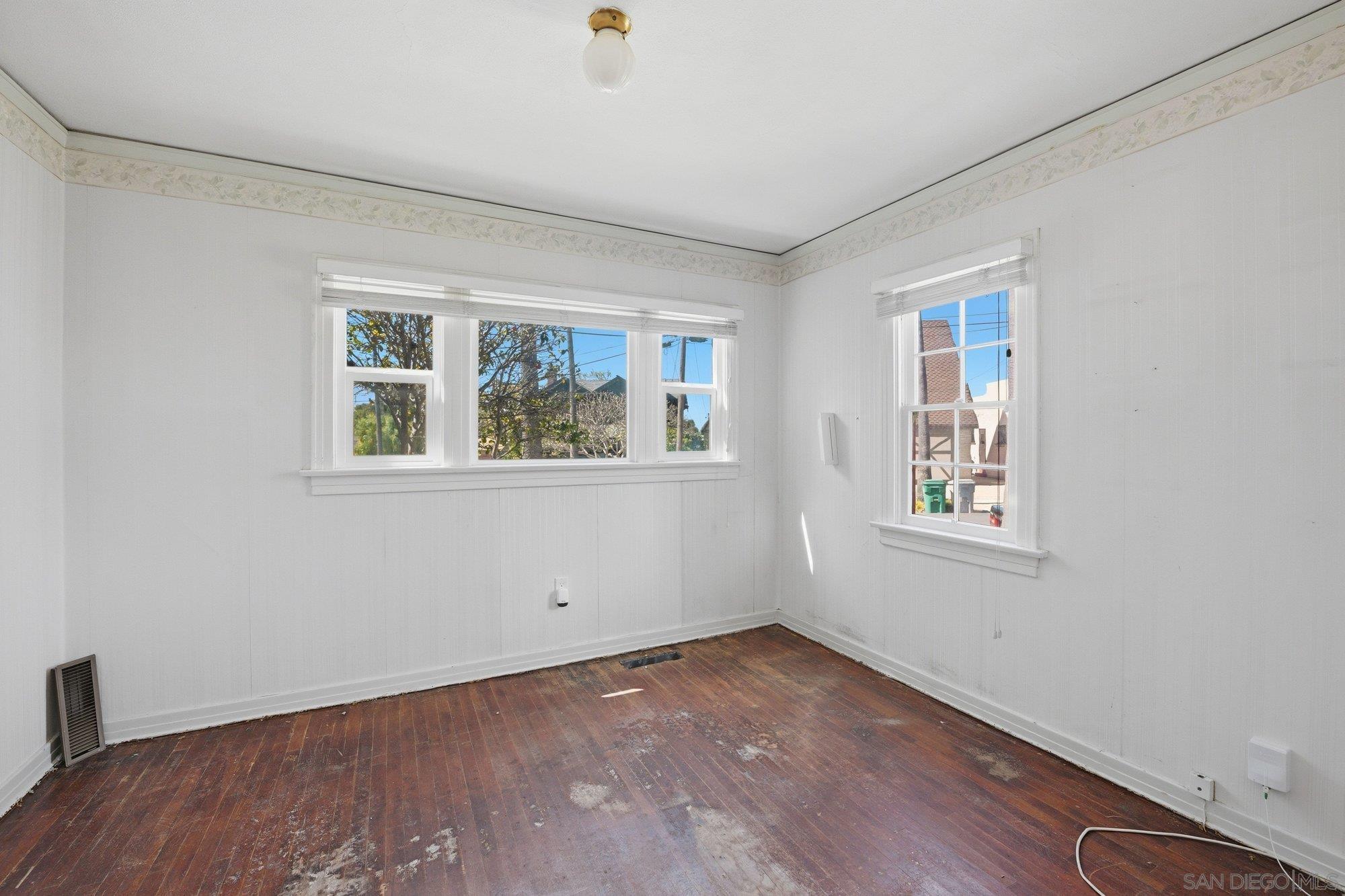 Detail Gallery Image 15 of 30 For 4715  Panorama Dr., San Diego,  CA 92116 - 2 Beds | 1 Baths