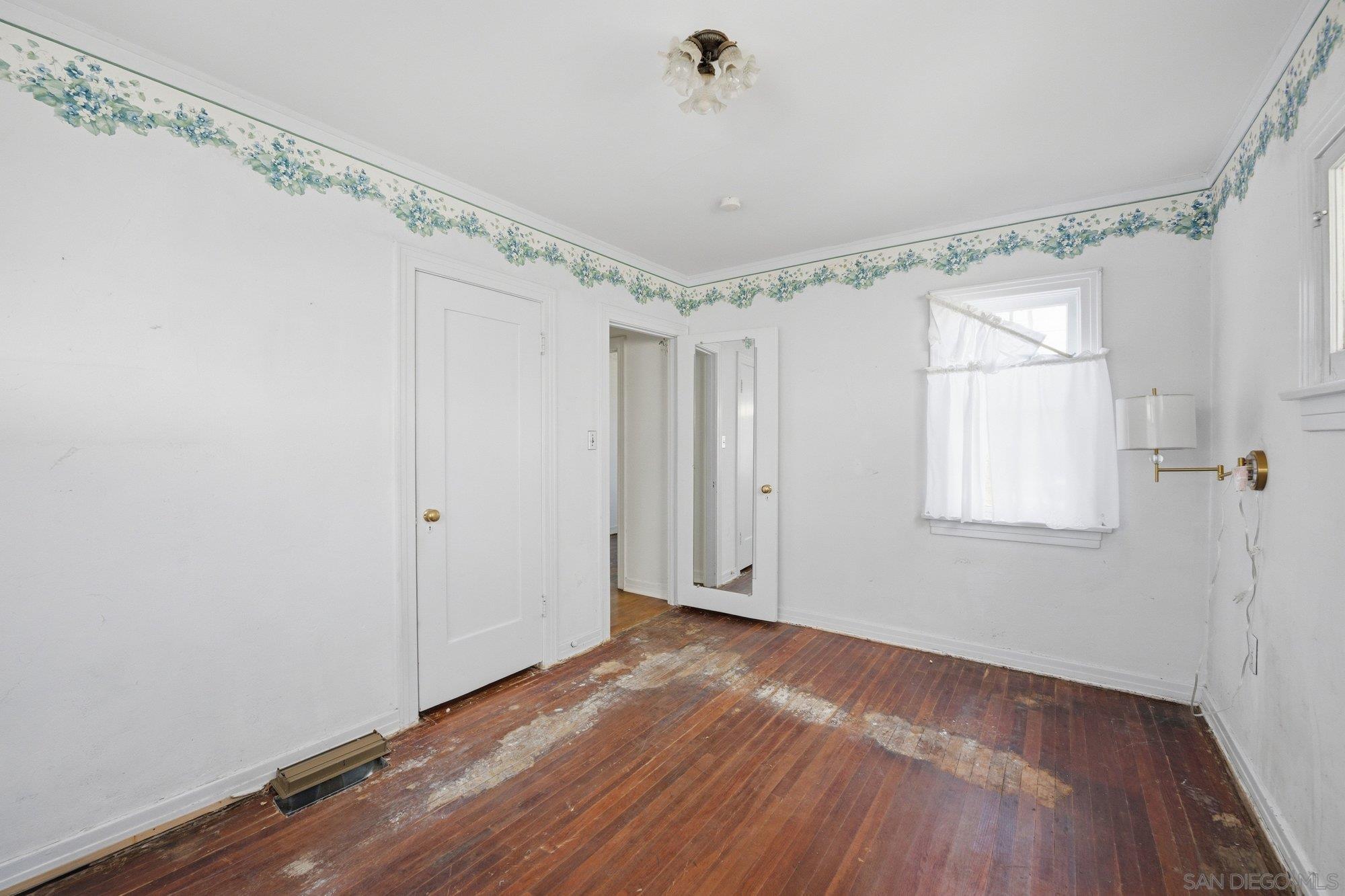 Detail Gallery Image 18 of 30 For 4715  Panorama Dr., San Diego,  CA 92116 - 2 Beds | 1 Baths