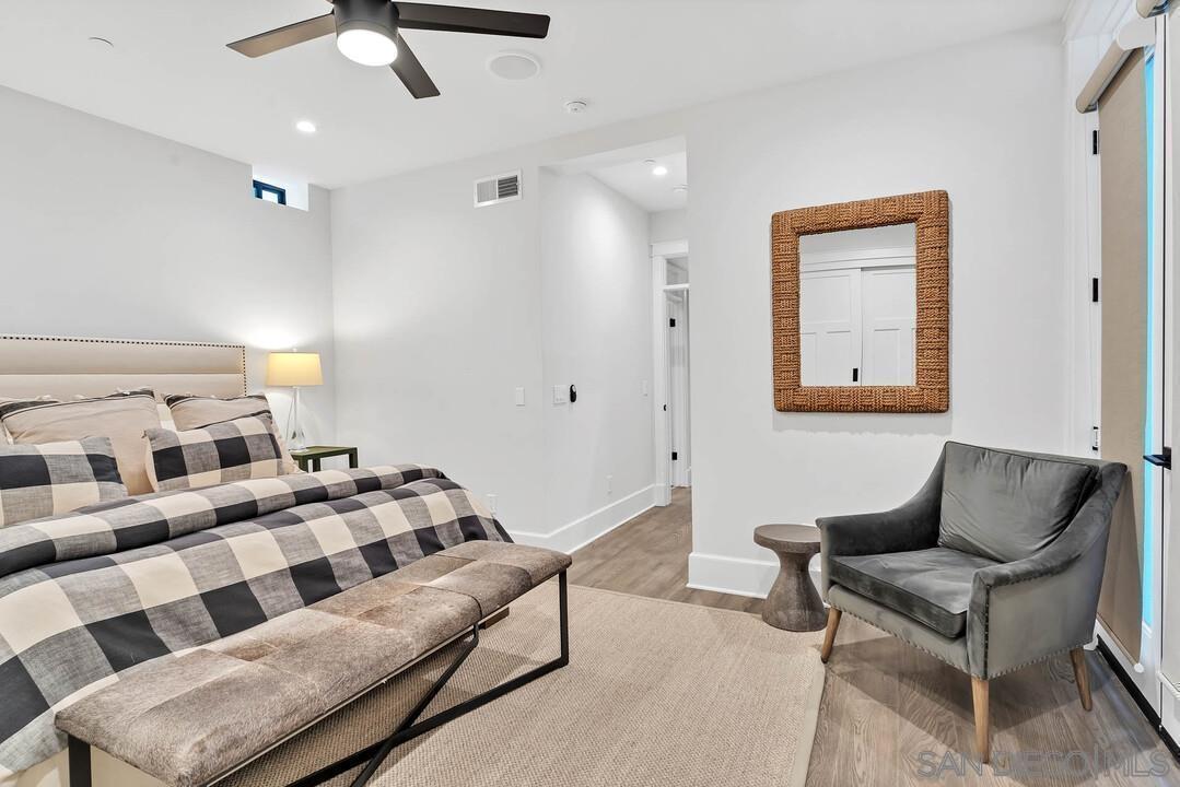 Detail Gallery Image 31 of 52 For 914  B Ave, Coronado,  CA 92118 - 5 Beds | 4/1 Baths