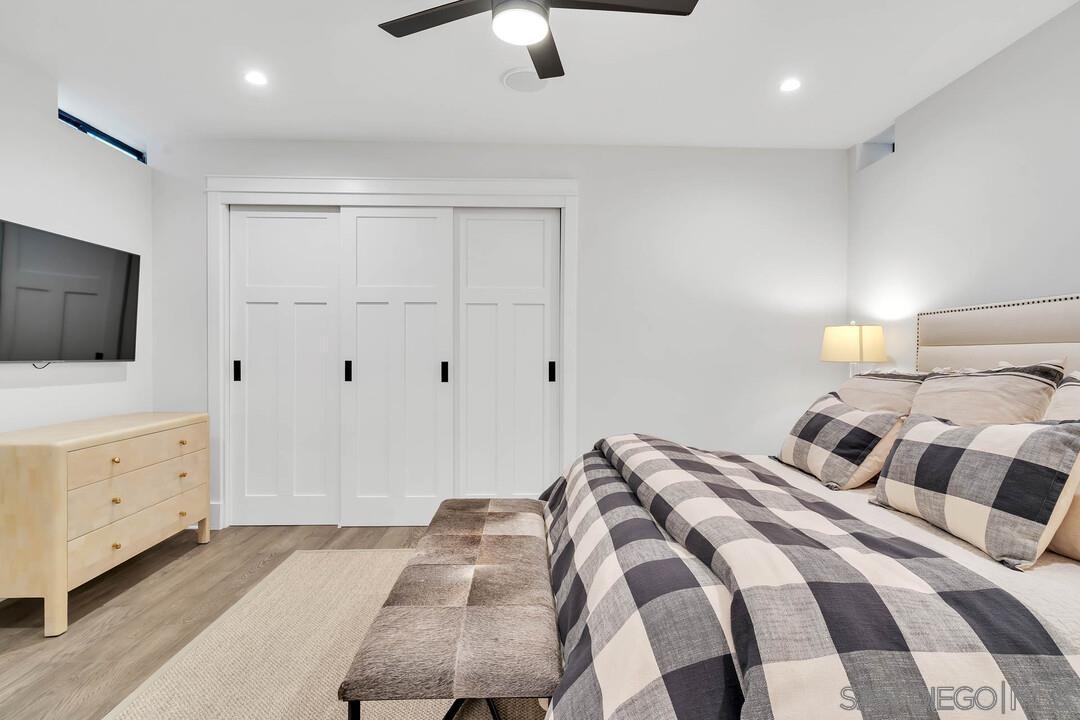 Detail Gallery Image 32 of 52 For 914  B Ave, Coronado,  CA 92118 - 5 Beds | 4/1 Baths