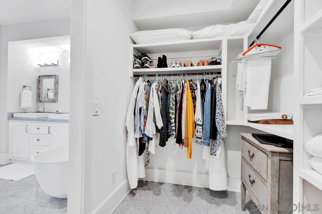 Detail Gallery Image 43 of 52 For 914  B Ave, Coronado,  CA 92118 - 5 Beds | 4/1 Baths