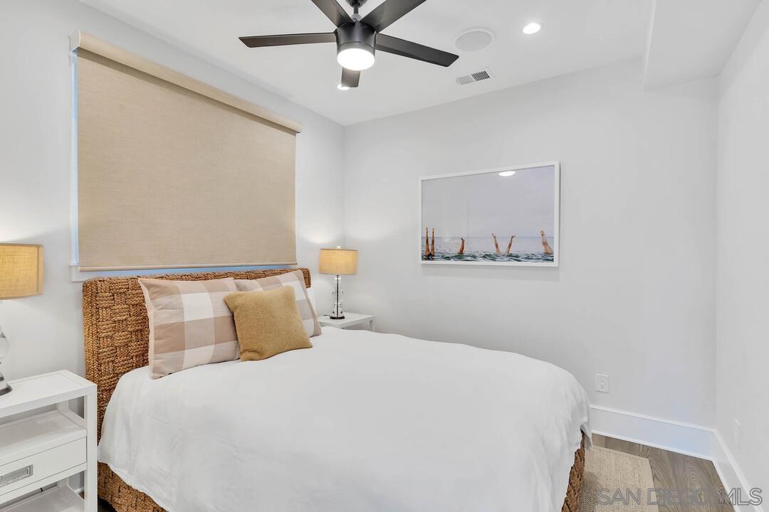 Detail Gallery Image 45 of 52 For 914  B Ave, Coronado,  CA 92118 - 5 Beds | 4/1 Baths