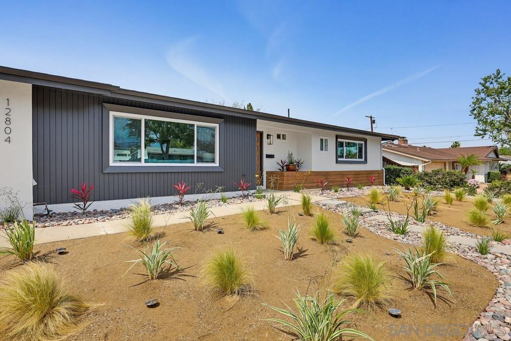 Detail Gallery Image 2 of 46 For 12804  Carriage, Poway,  CA 92064 - 3 Beds | 2 Baths