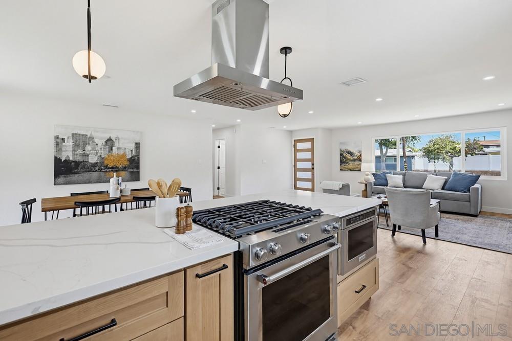 Detail Gallery Image 16 of 46 For 12804  Carriage, Poway,  CA 92064 - 3 Beds | 2 Baths