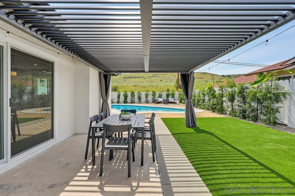 Detail Gallery Image 21 of 46 For 12804  Carriage, Poway,  CA 92064 - 3 Beds | 2 Baths