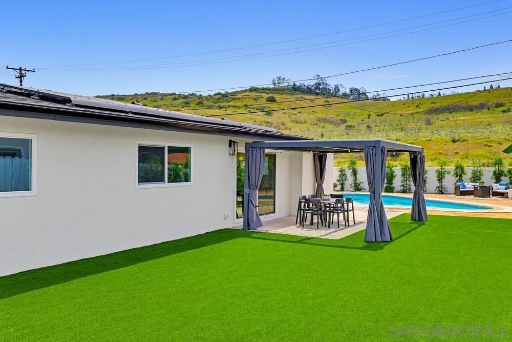 Detail Gallery Image 22 of 46 For 12804  Carriage, Poway,  CA 92064 - 3 Beds | 2 Baths