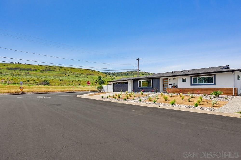 Detail Gallery Image 45 of 46 For 12804  Carriage, Poway,  CA 92064 - 3 Beds | 2 Baths