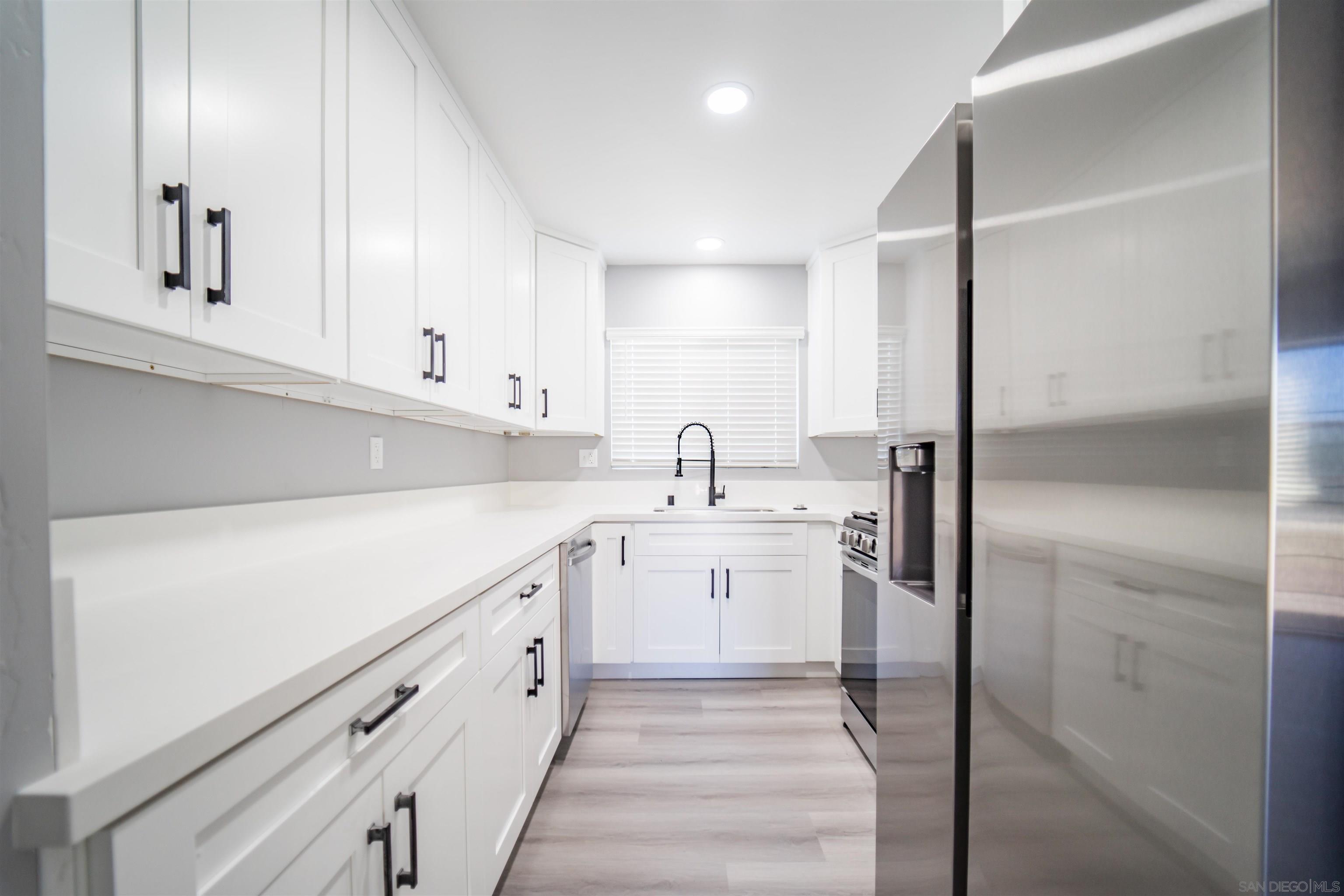 Detail Gallery Image 6 of 13 For 4140  48th St, San Diego,  CA 92105 - – Beds | – Baths