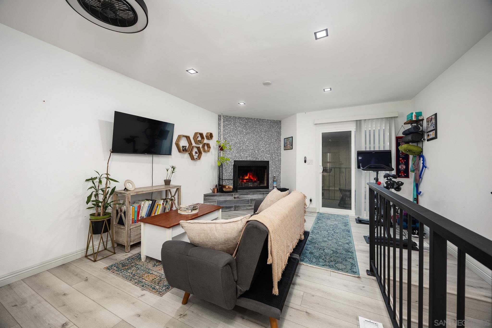 Detail Gallery Image 3 of 23 For 4380  Temecula St  #4,  San Diego,  CA 92107 - 1 Beds | 1 Baths