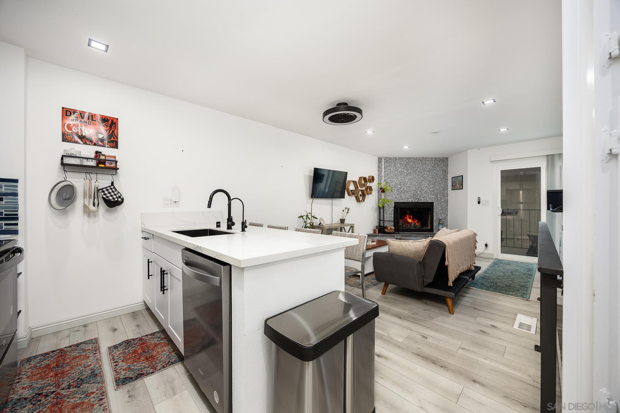 Detail Gallery Image 8 of 23 For 4380  Temecula St  #4,  San Diego,  CA 92107 - 1 Beds | 1 Baths