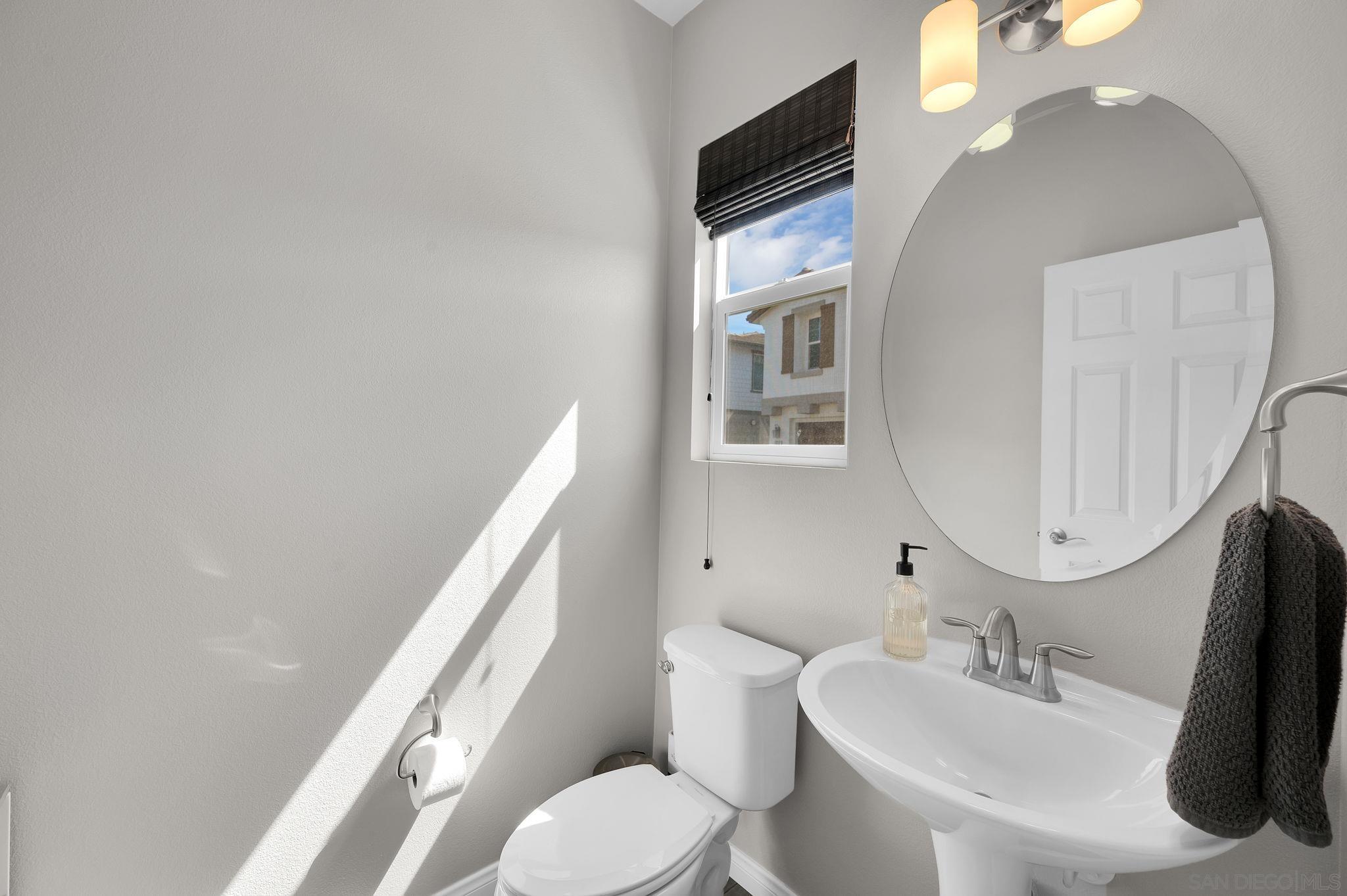 Detail Gallery Image 19 of 41 For 8610  Sage Shadow Dr, Lakeside,  CA 92040 - 3 Beds | 2/1 Baths