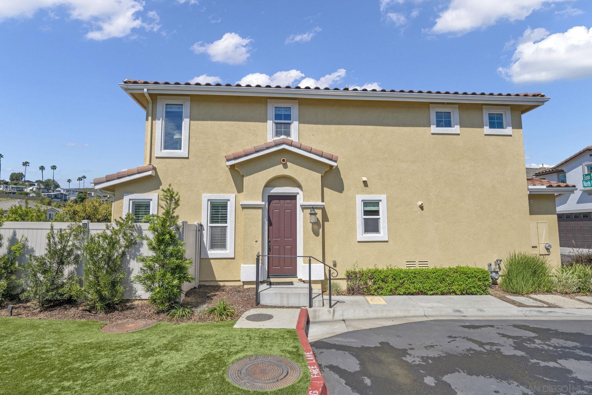 Detail Gallery Image 3 of 41 For 8610  Sage Shadow Dr, Lakeside,  CA 92040 - 3 Beds | 2/1 Baths