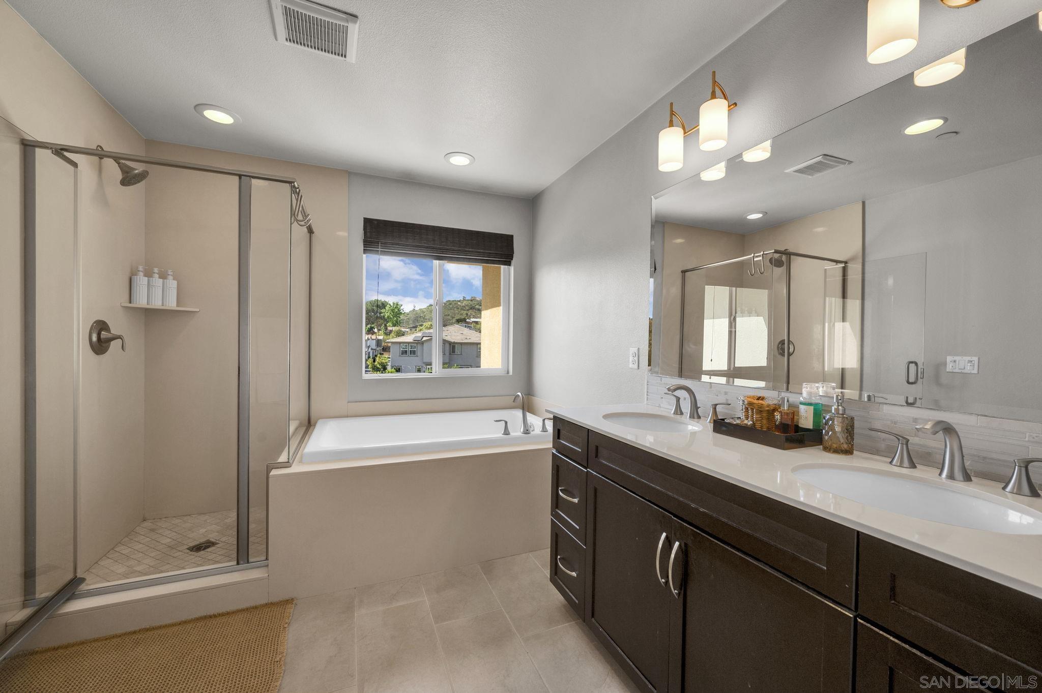 Detail Gallery Image 24 of 41 For 8610  Sage Shadow Dr, Lakeside,  CA 92040 - 3 Beds | 2/1 Baths