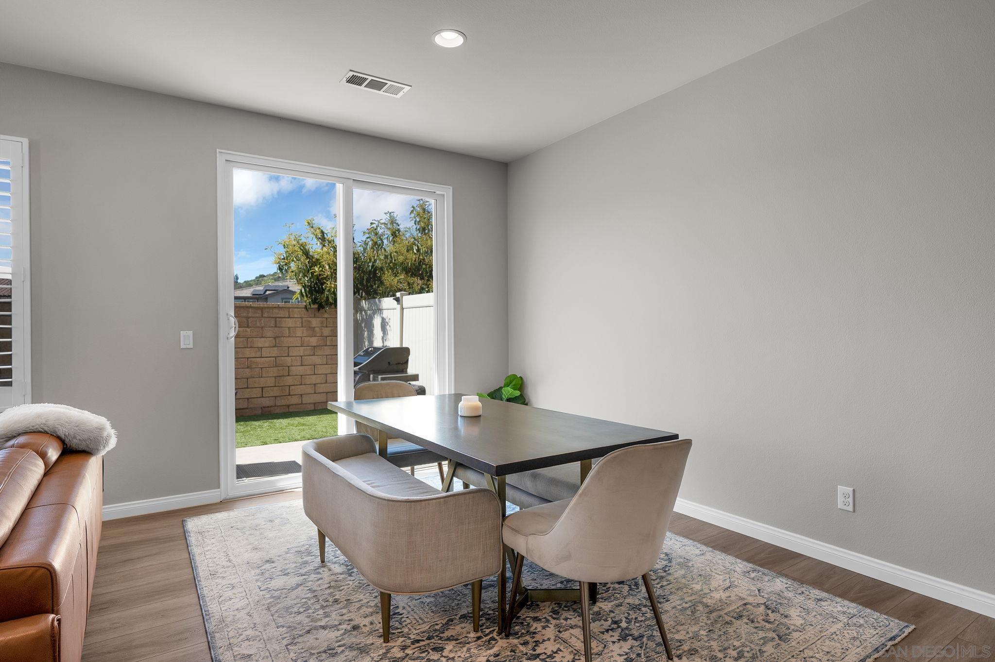 Detail Gallery Image 10 of 41 For 8610  Sage Shadow Dr, Lakeside,  CA 92040 - 3 Beds | 2/1 Baths